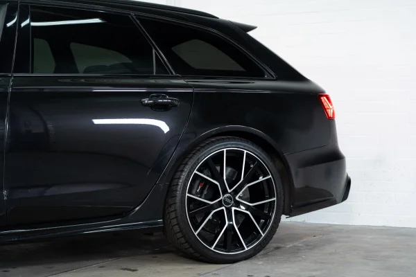 Foto 5 van fotogallerij Audi RS6 Avant uit 2015
