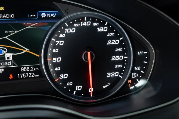 Foto 50 van fotogallerij Audi RS6 Avant uit 2015