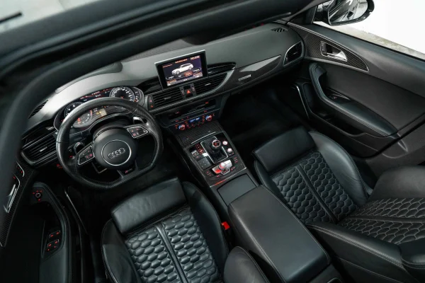 Foto 51 van fotogallerij Audi RS6 Avant uit 2015