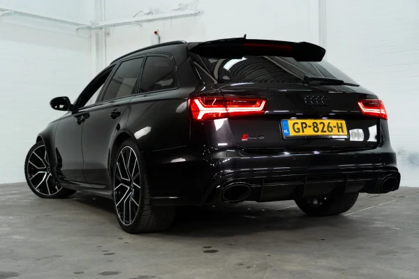 Foto 6 van fotogallerij Audi RS6 Avant uit 2015