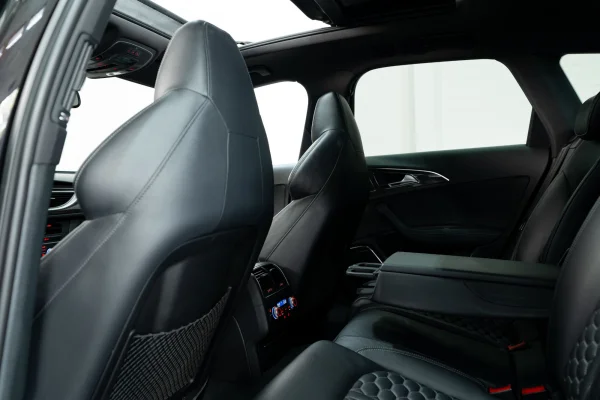 Foto 67 van fotogallerij Audi RS6 Avant uit 2015