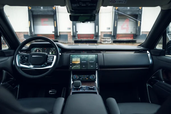Foto 9 van fotogallerij Land Rover Range Rover uit 2023