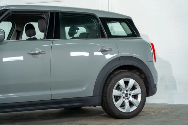 Foto 18 van fotogallerij MINI Countryman One Pepper uit 2018
