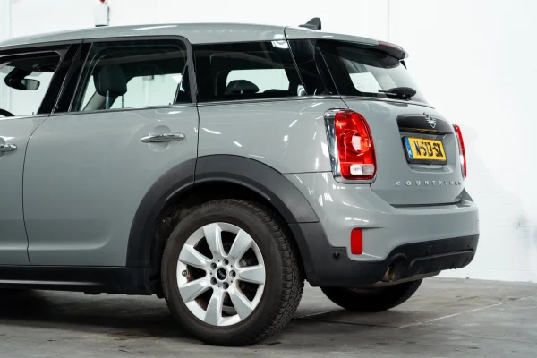 Foto 21 van fotogallerij MINI Countryman One Pepper uit 2018