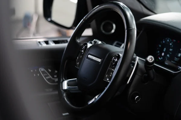 Foto 44 van fotogallerij Land Rover Range Rover uit 2019