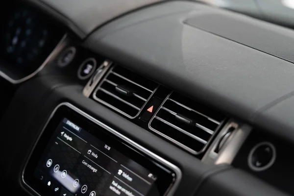 Foto 50 van fotogallerij Land Rover Range Rover uit 2019