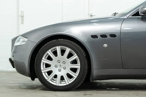 Foto 32 van fotogallerij Maserati Quattroporte uit 2004
