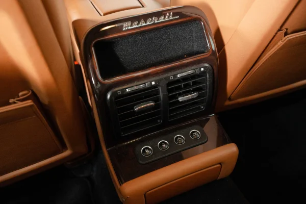 Foto 59 van fotogallerij Maserati Quattroporte uit 2004