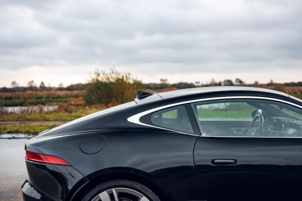 Foto 12 van fotogallerij Jaguar F-Type S uit 2015