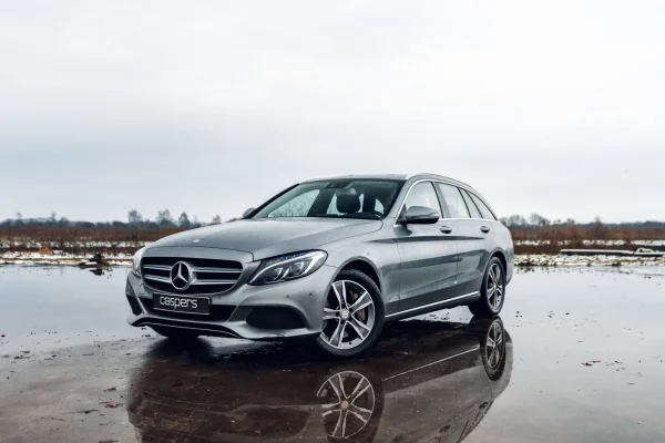 Foto 2 van fotogallerij Mercedes-Benz C350e uit 2015
