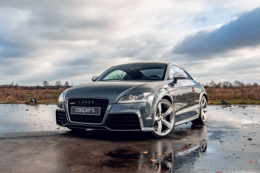 Foto 0 van fotogallerij Audi TT-RS uit 2011