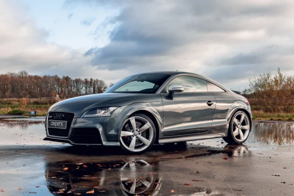 Foto 2 van fotogallerij Audi TT-RS uit 2011