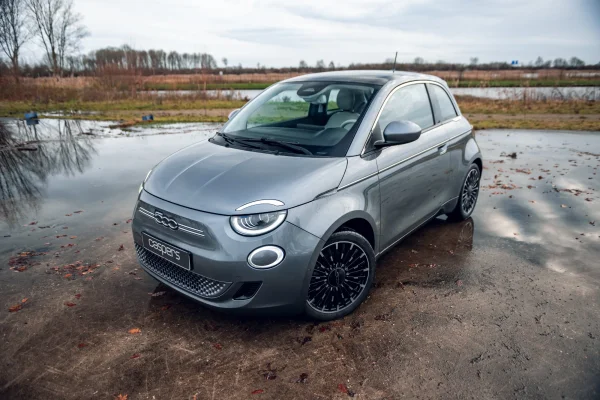 Foto 2 van fotogallerij Fiat 500e uit 2020
