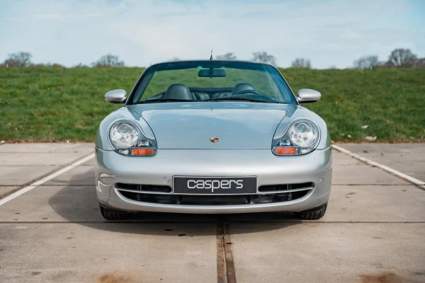 Foto 1 van fotogallerij Porsche 911 Cabrio uit 2000