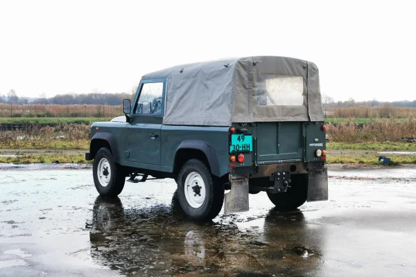 Foto 1 van fotogallerij Land Rover Defender 90 uit 2011
