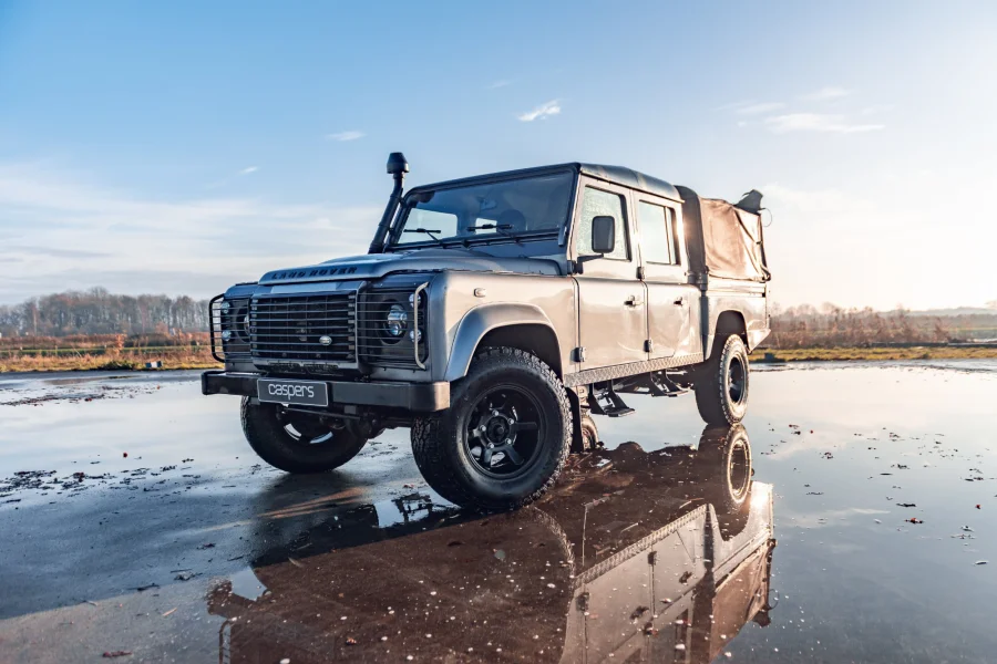 Foto 0 van fotogallerij Land Rover Defender 130 uit 2010