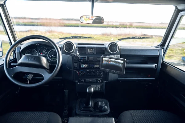 Foto 9 van fotogallerij Land Rover Defender 130 uit 2015