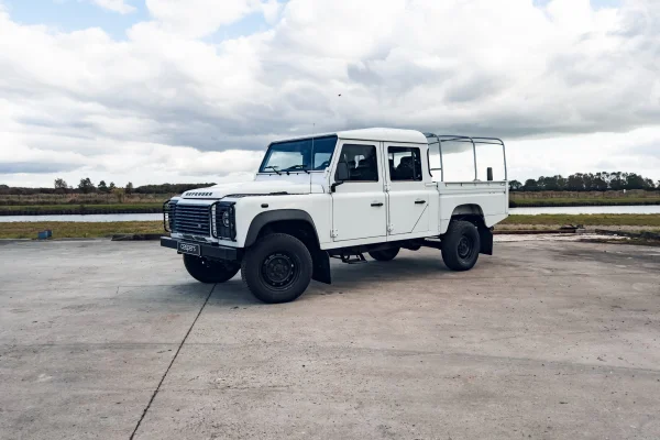 Foto 5 van fotogallerij Land Rover Defender 130 uit 2015