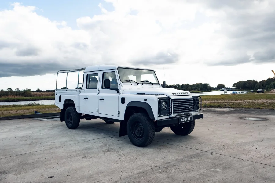 Foto 0 van fotogallerij Land Rover Defender 130 uit 2015
