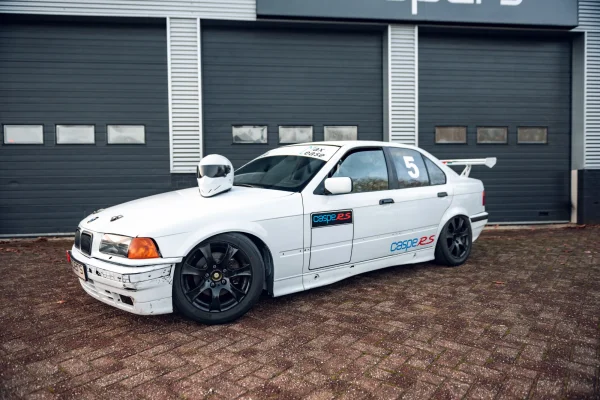 Foto 1 van fotogallerij BMW E36 325i uit 1997
