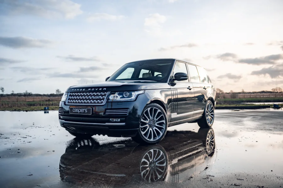 Foto 0 van fotogallerij Land Rover Range Rover SDV8 uit 2017