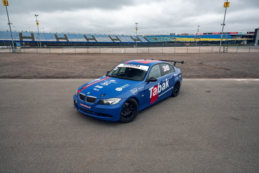 Foto 0 van fotogallerij BMW 330I E90 uit 2006
