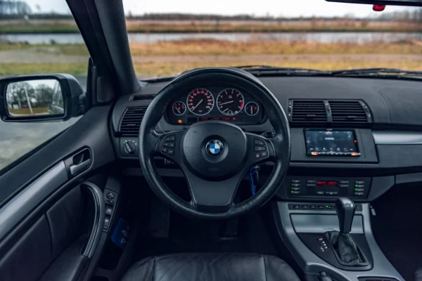 Foto 11 van fotogallerij BMW X5 uit 2005