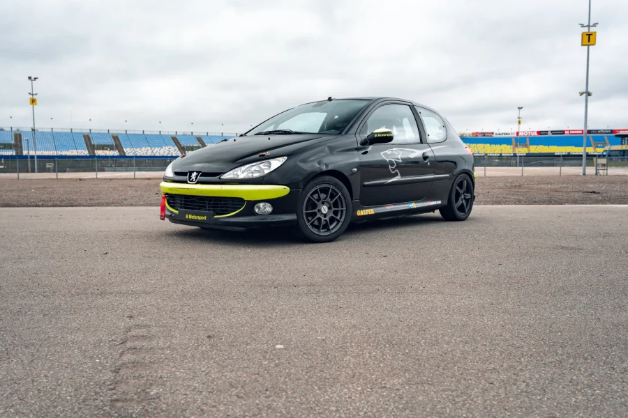 Foto 0 van fotogallerij Peugeot 206 GTi uit 2004