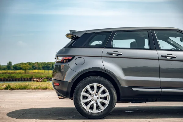 Foto 3 van fotogallerij Land Rover Range Rover Evoque uit 2017