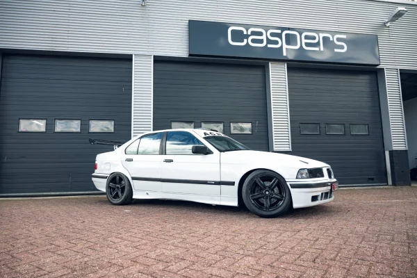Foto 3 van fotogallerij BMW 325i E36 uit 1999