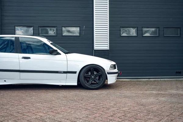Foto 6 van fotogallerij BMW 325i E36 uit 1999