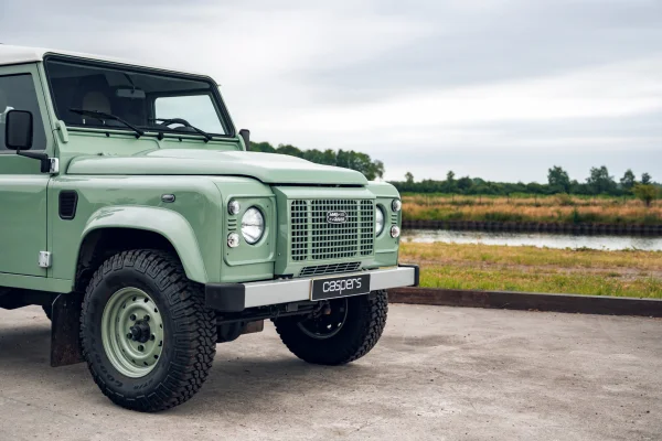 Foto 9 van fotogallerij Land Rover Defender 90 uit 2016
