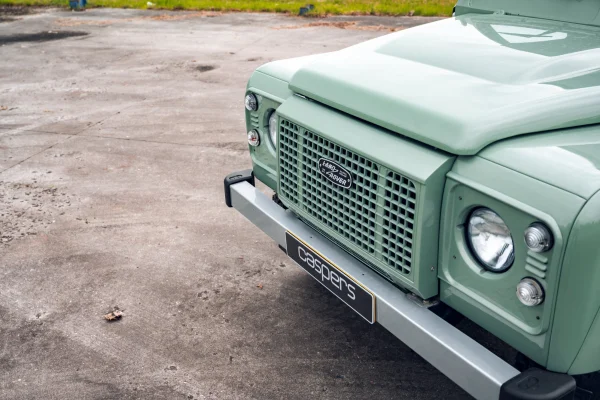Foto 8 van fotogallerij Land Rover Defender 90 uit 2016