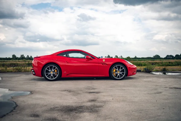 Foto 4 van fotogallerij Ferrari California uit 2010