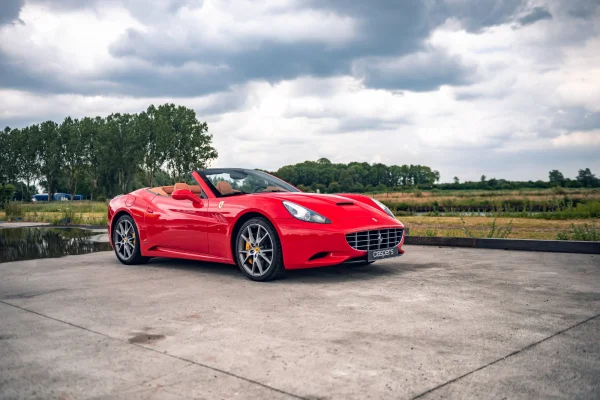 Foto 5 van fotogallerij Ferrari California uit 2010