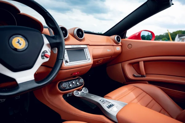 Foto 21 van fotogallerij Ferrari California uit 2010