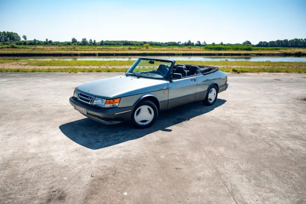 Foto 9 van fotogallerij Saab 900 Turbo Cabrio uit 1991