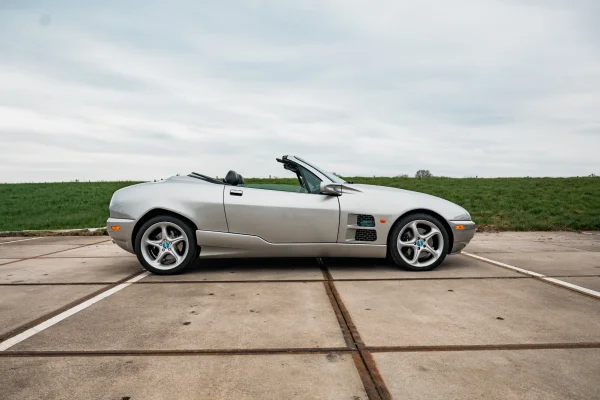 Foto 2 van fotogallerij Qvale Mangusta uit 2003