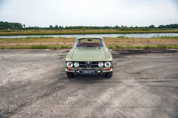 Foto 2 van fotogallerij Alfa Romeo 1750 uit 1972
