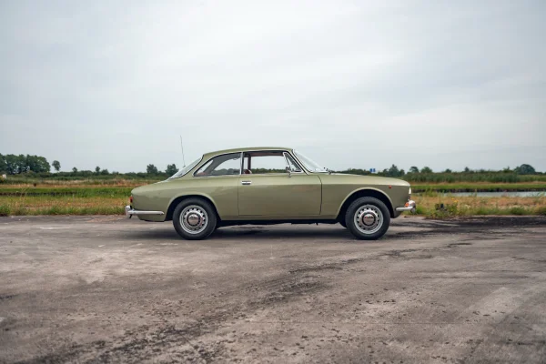 Foto 6 van fotogallerij Alfa Romeo 1750 uit 1972