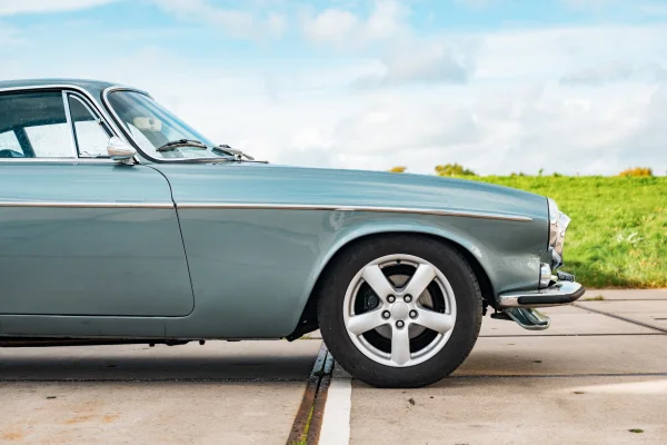 Foto 10 van fotogallerij Volvo P 1800 uit 1971