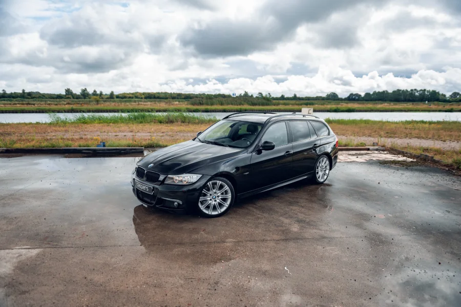 Foto 0 van fotogallerij BMW 330D uit 2010