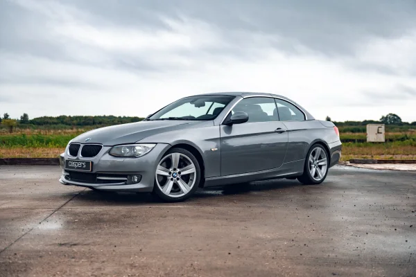 Foto 2 van fotogallerij BMW 335i uit 2010