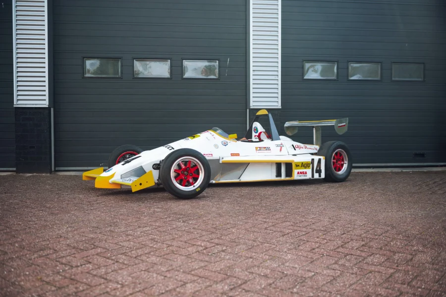 Foto 0 van fotogallerij Alfa Romeo Formula Alfa Boxer uit 1987