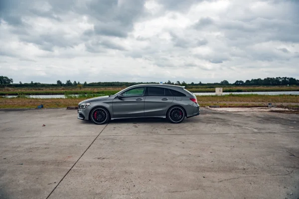 Foto 2 van fotogallerij Mercedes-Benz CLA 45 uit 2017