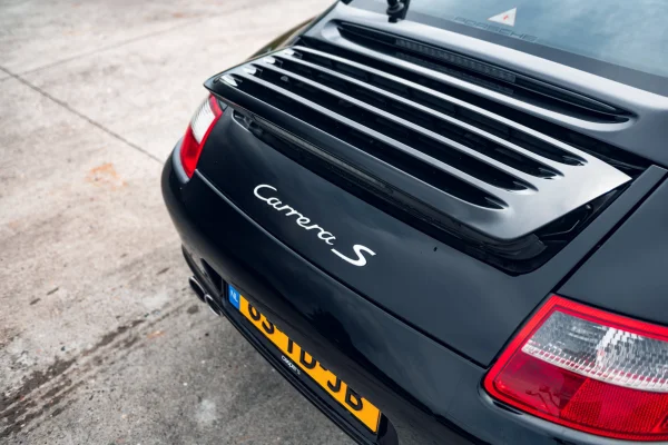 Foto 12 van fotogallerij Porsche 911 3.8 Carrera S uit 2006