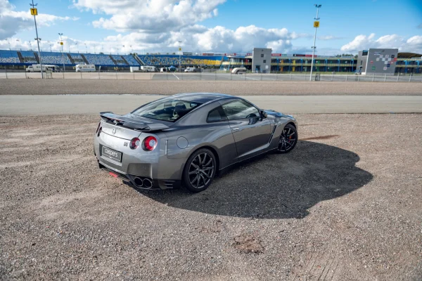Foto 11 van fotogallerij Nissan GT-R uit 2012