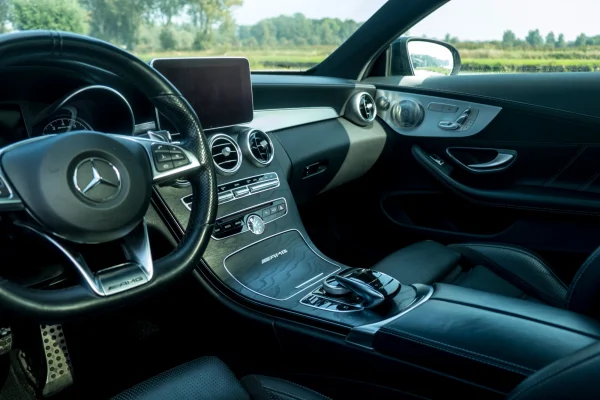 Foto 16 van fotogallerij Mercedes-Benz AMG C63 Coupé uit 2017