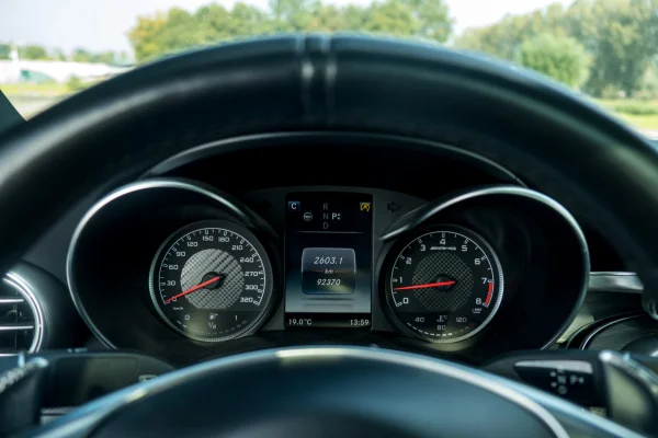 Foto 19 van fotogallerij Mercedes-Benz AMG C63 Coupé uit 2017