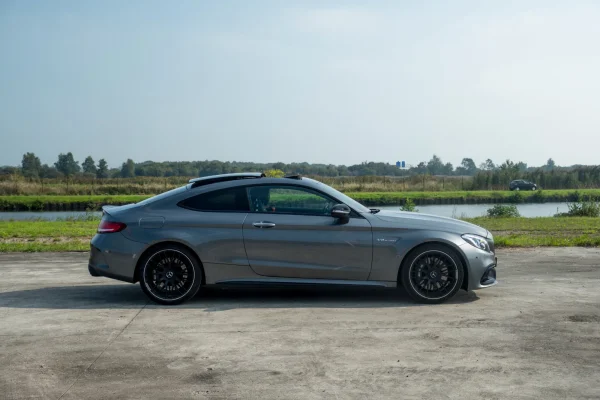Foto 10 van fotogallerij Mercedes-Benz AMG C63 Coupé uit 2017